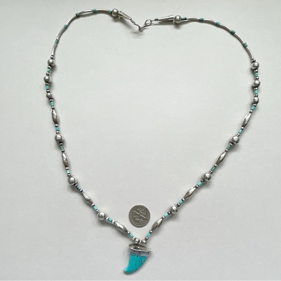 Vintage Southwestern Turquoise Bear Claw Bead Sterling Silver Necklace - Picture 8 of 10